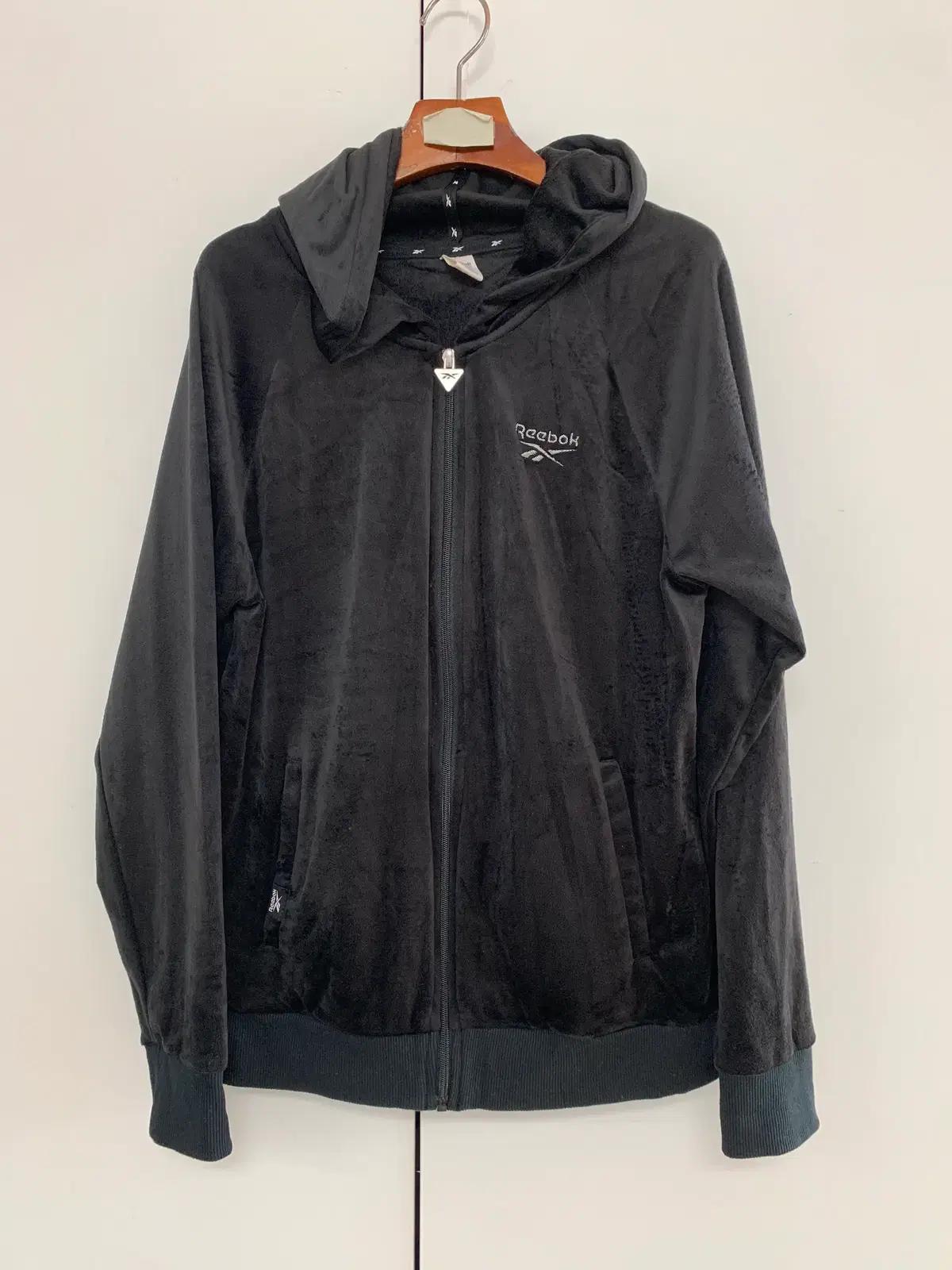 여성 리복 벨벳 스웨이드 후드집업 L 블랙 데일리 트레이닝 홈웨어 꾸안꾸