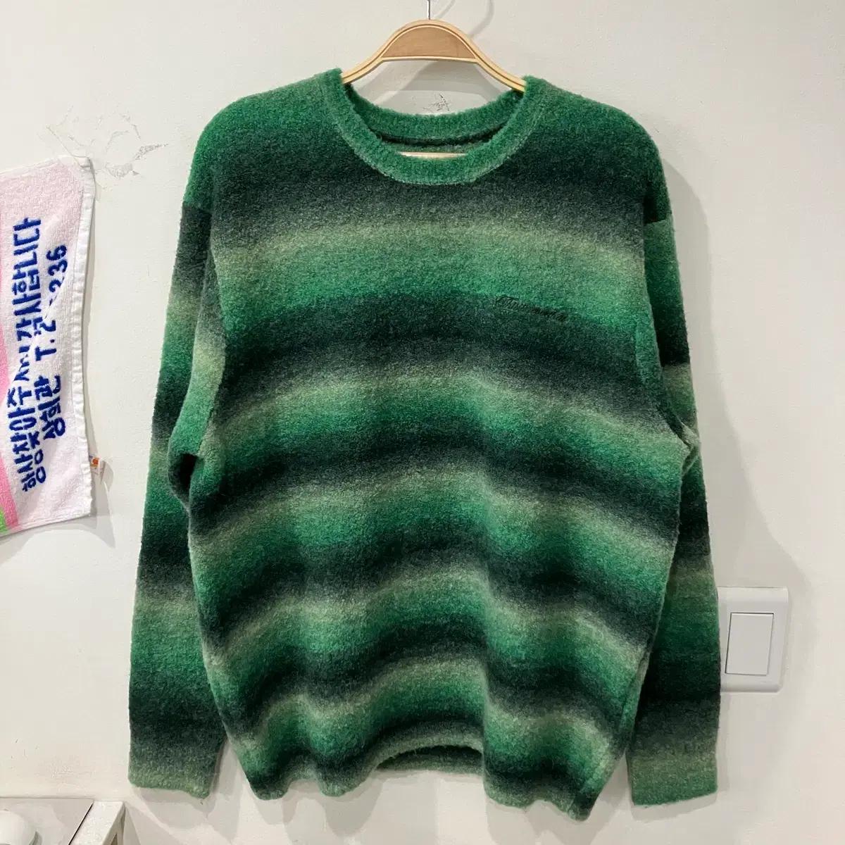 690 디스이즈네버댓 스트라이프 니트