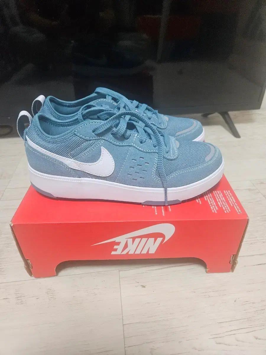 나이키신발 시티 235