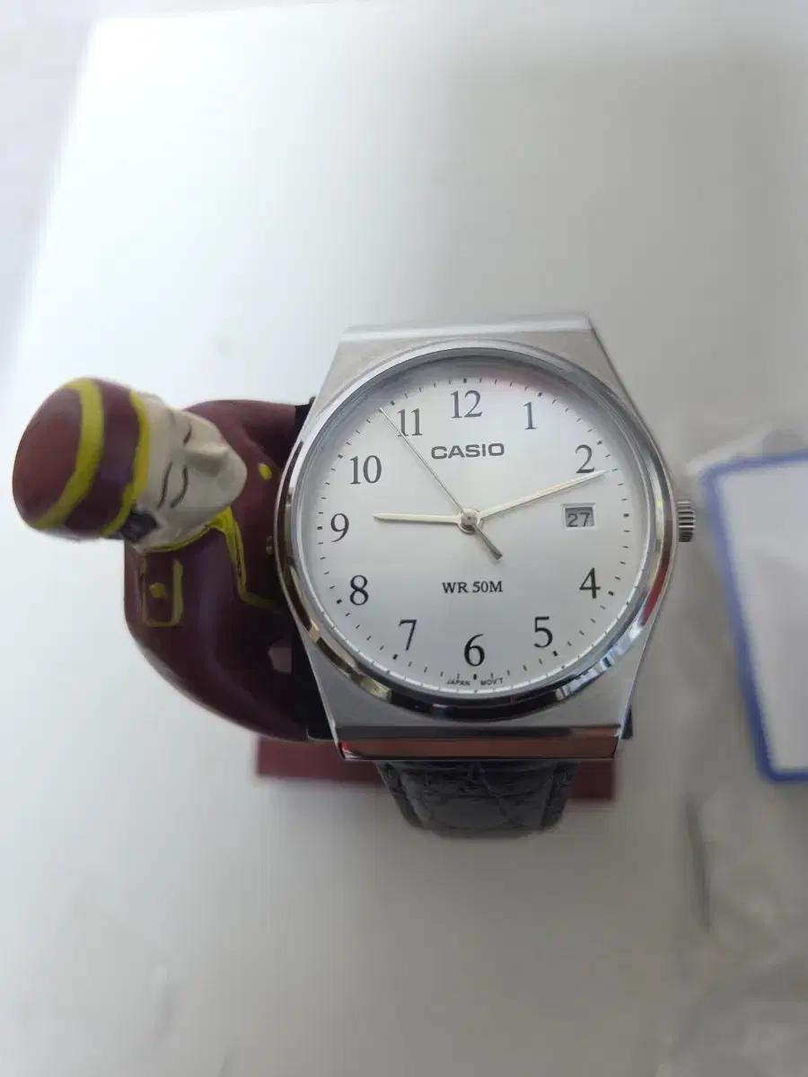 카시오 가죽 시계 WR50M