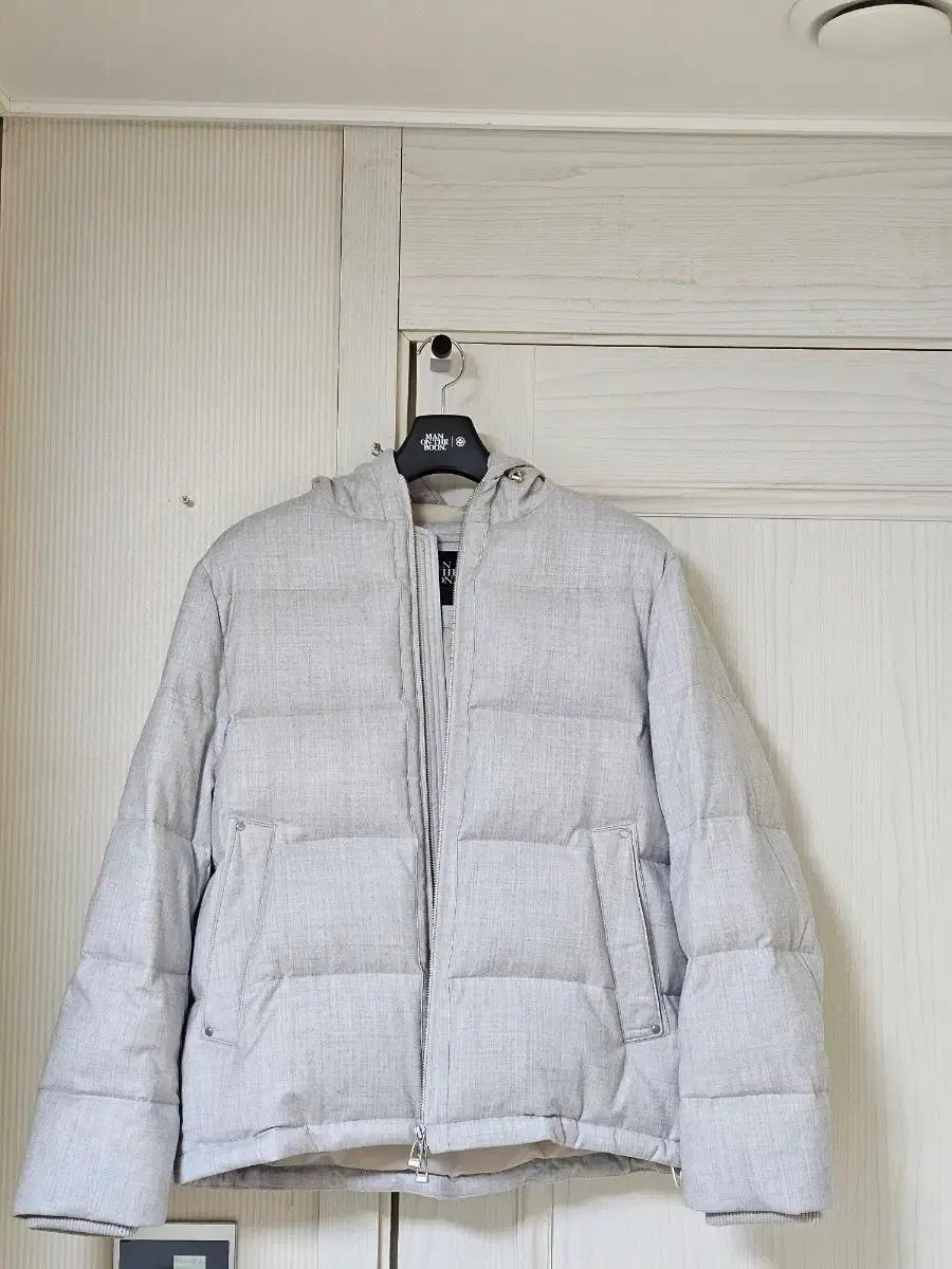 맨온더분 패딩 (로로피아나 맛)