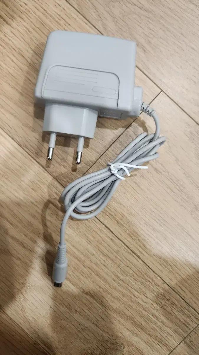 닌텐도 3ds 2ds DSi 충전기