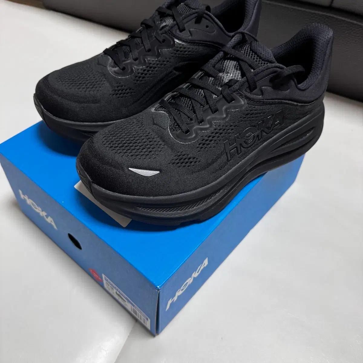 잠실매장판새상품)Hoka 호카 본디 bondi 9 X wide 와이드 2