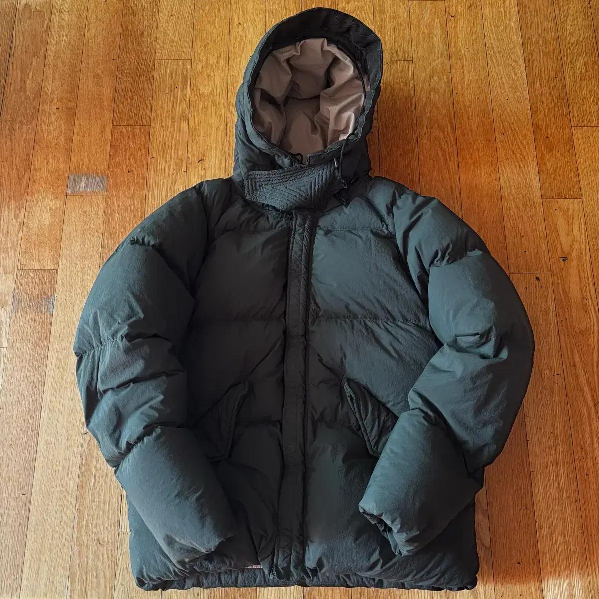 (48)텐씨 아틱 다운 파카 다크그린 48사이즈
