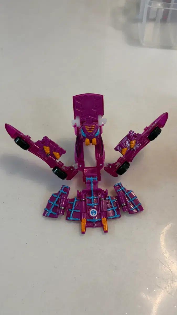 터닝메카드 만타리