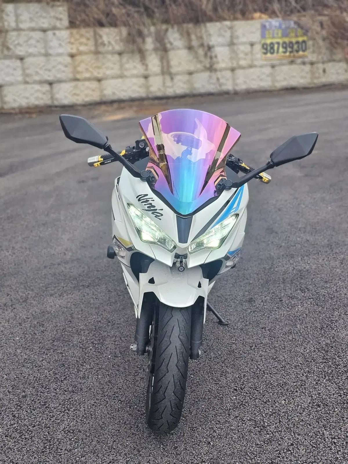 가와사키/닌자400/23년식/2@@@@KM/490만원/아크라구변완