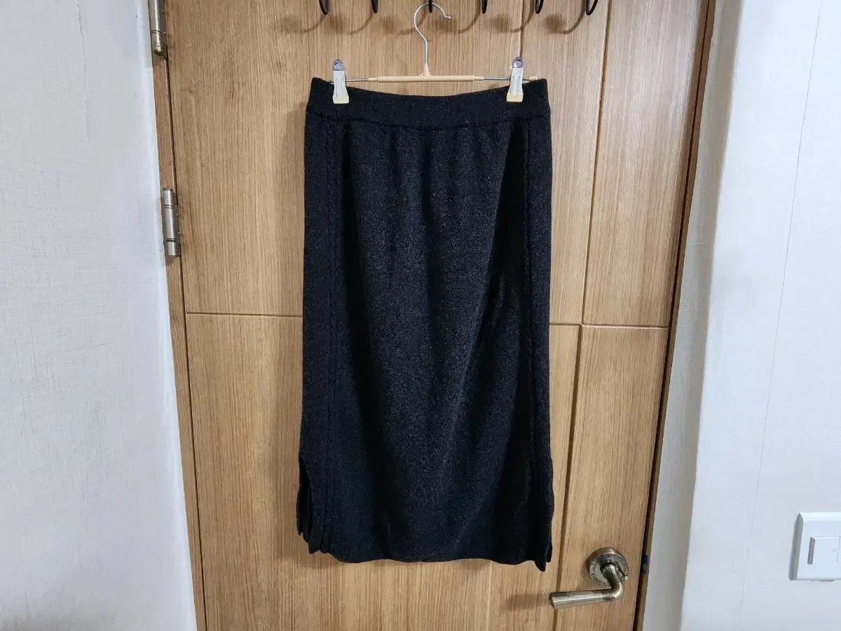 (L)여성 쏘울 캐시미어 울 니트 스커트 차콜그레이