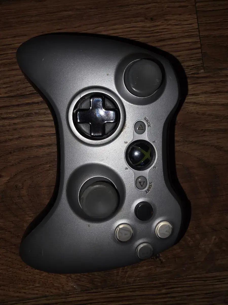 고장난 Xbox 360 무선 컨트롤러