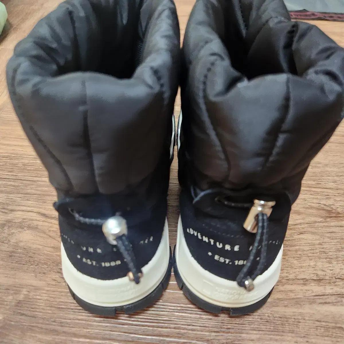 내셔널지오그래픽 여성 방한 부츠 블랙