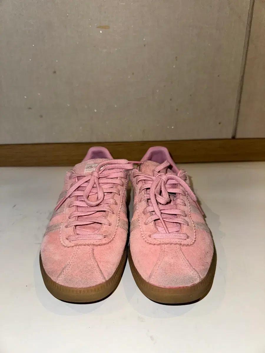 아디다스 버뮤다 글로우 핑크 225