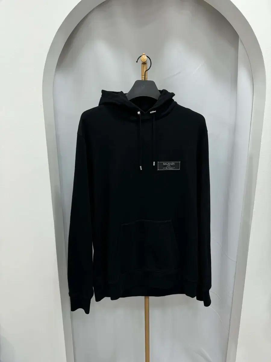 백화점판 발망 라벨 장식 후드티 S