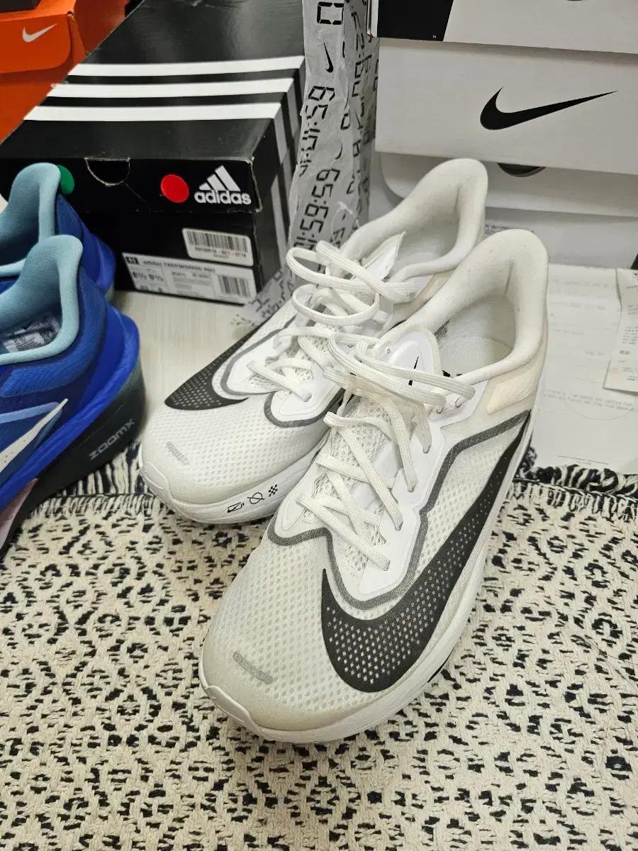 나이키 줌플라이 6  화이트