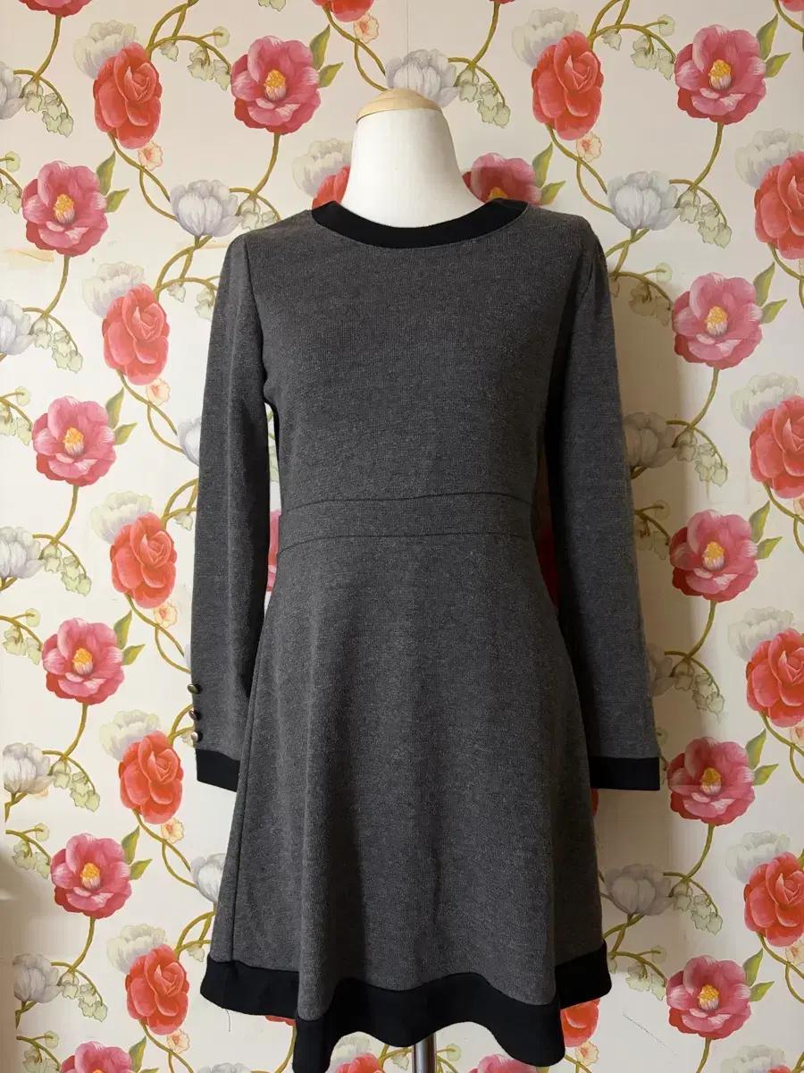 회색 플레어 기모 겨울 정장 원피스