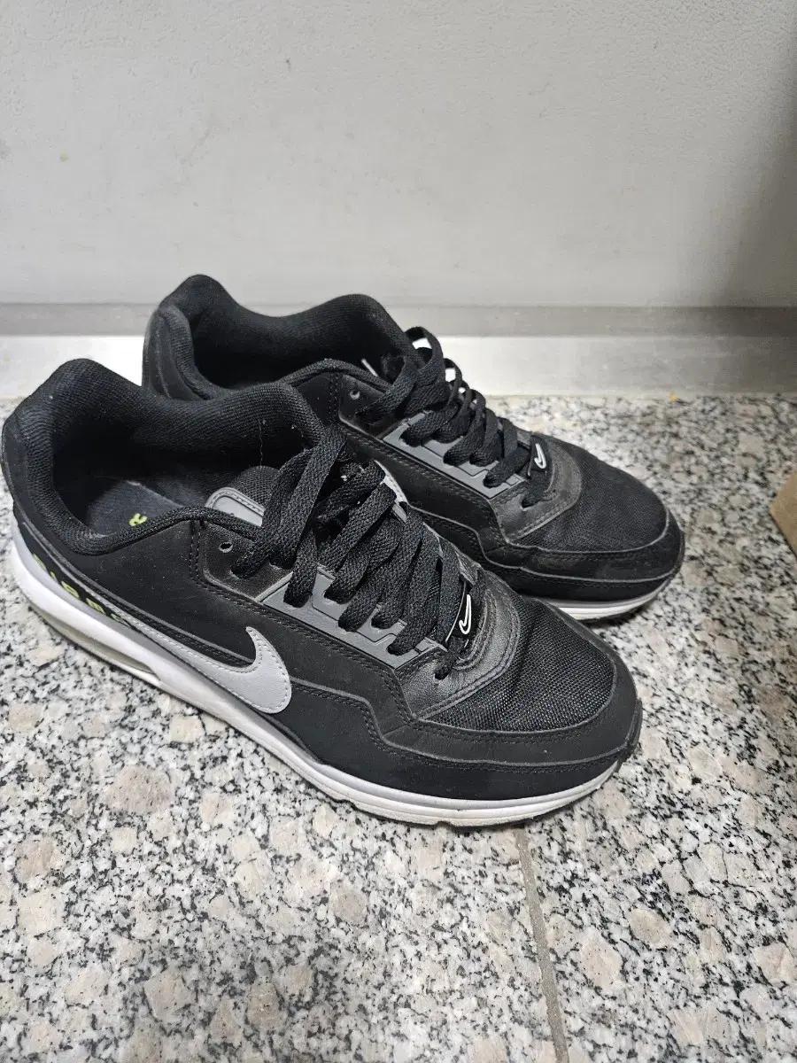 나이키 에어맥스 블랙 270mm 운동화