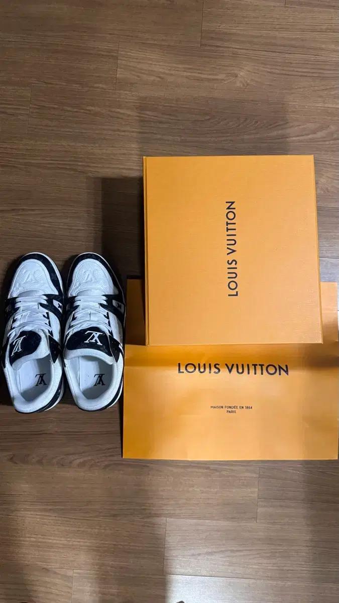 루이비통 남성 스니커즈