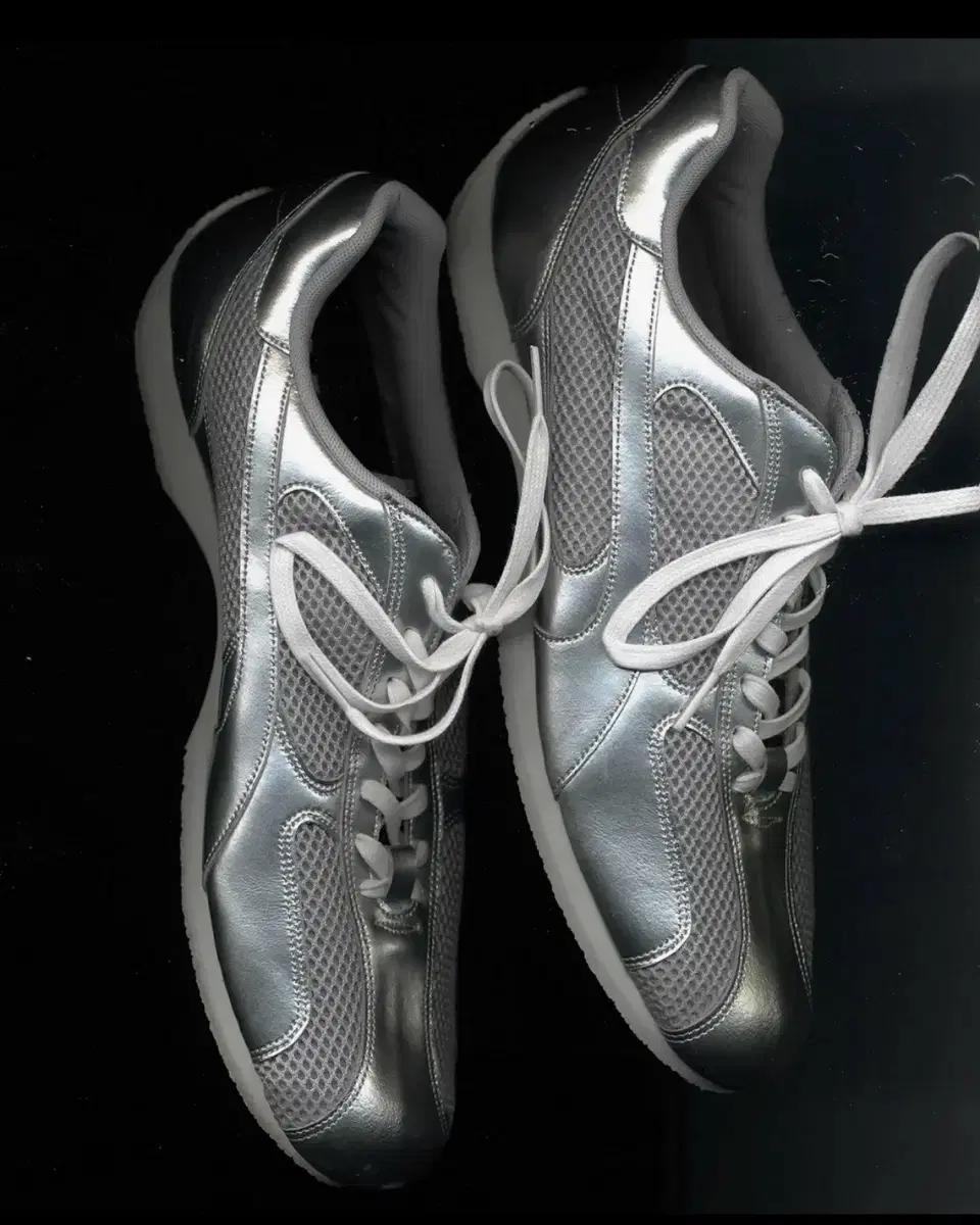 야세 스파이더 레더 스니커즈 실버 260사이즈