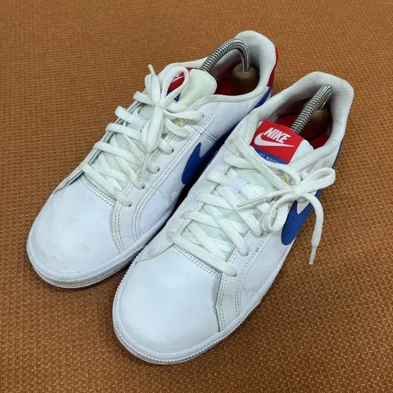 나이키 코트 로얄 스니커즈 운동화 245 G07715