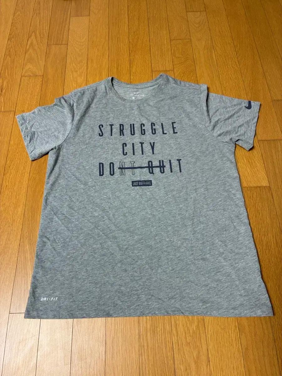 나이키 드라이 핏 반팔 (105)