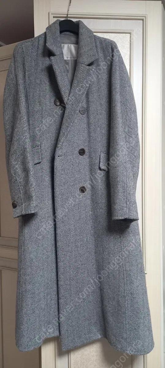 레니본 헤링본 더블 롱코트 54사이즈.