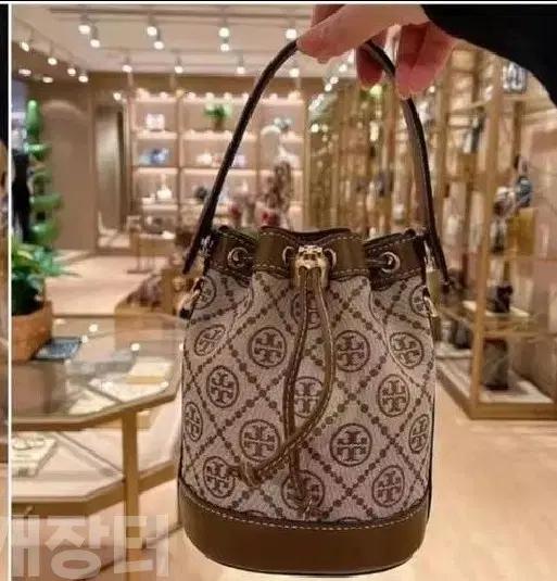 [새상품]토리버치버킷백