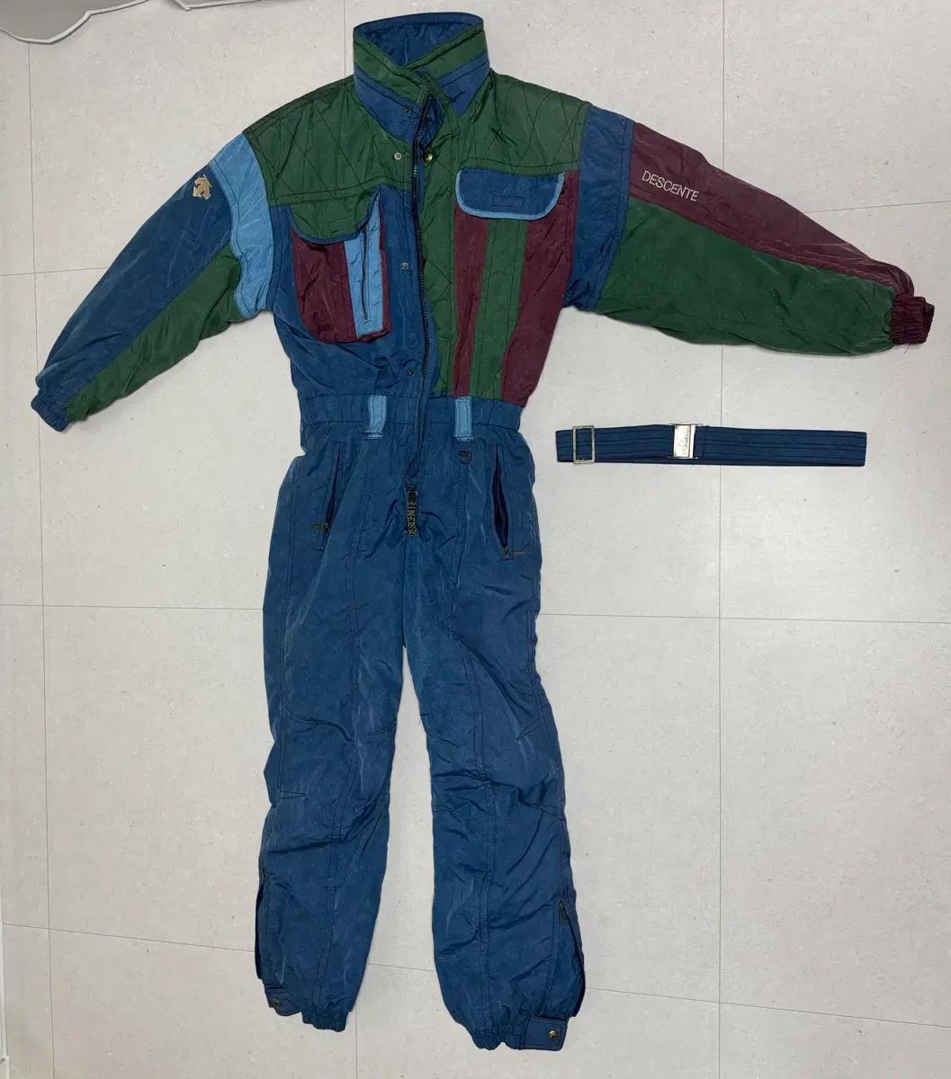 동묘발 초레어 데상트 점프수트