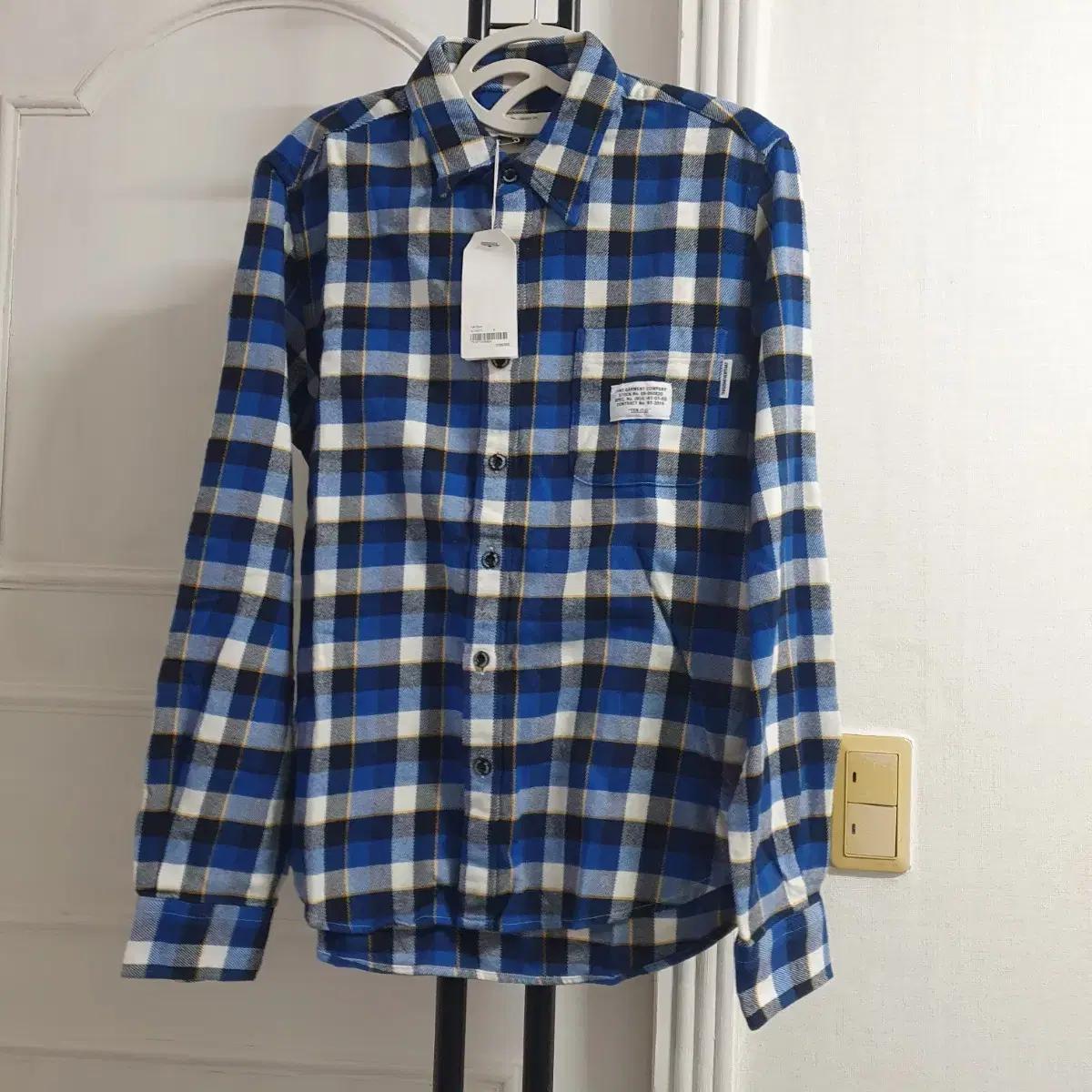 새옷 디스이즈네버댓 겨울 체크셔츠 정가 89,000원