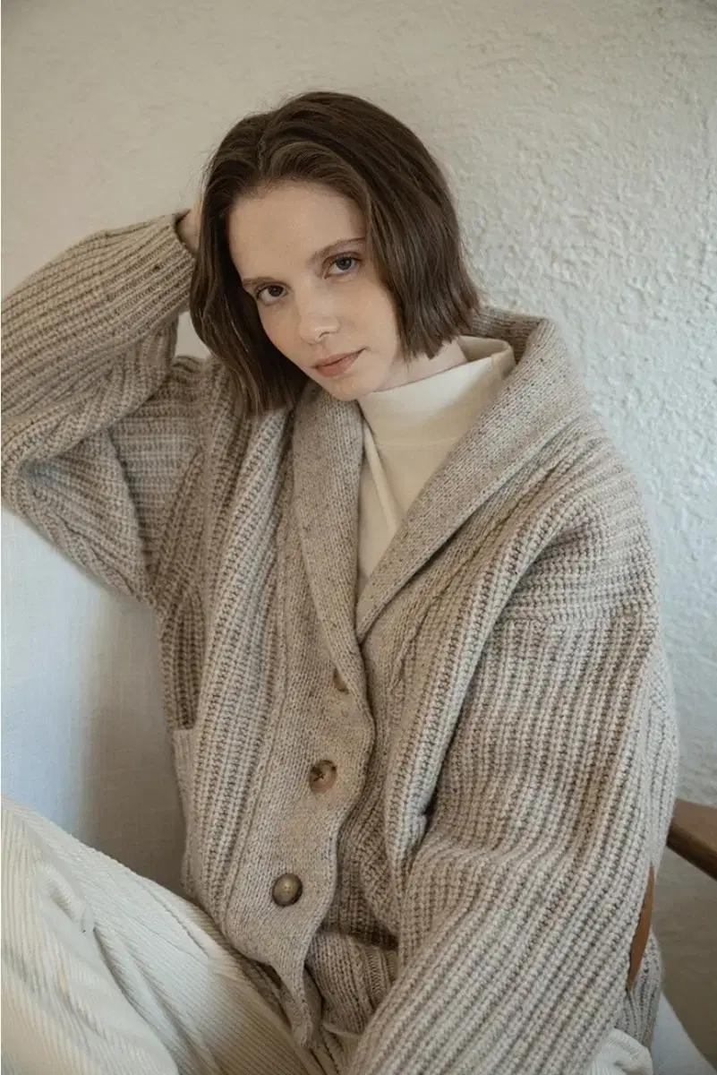 (새상품)반원아틀리에 KN4210 울 가디건