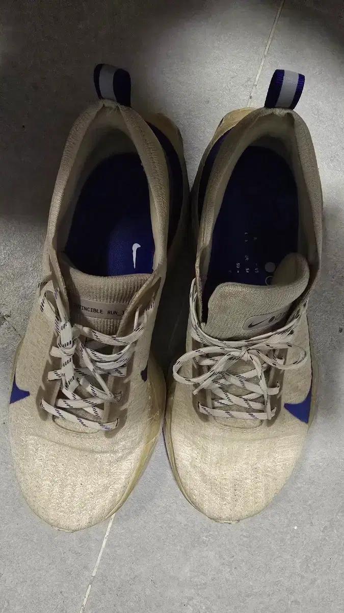 나이키 러닝화 인빈시블런3