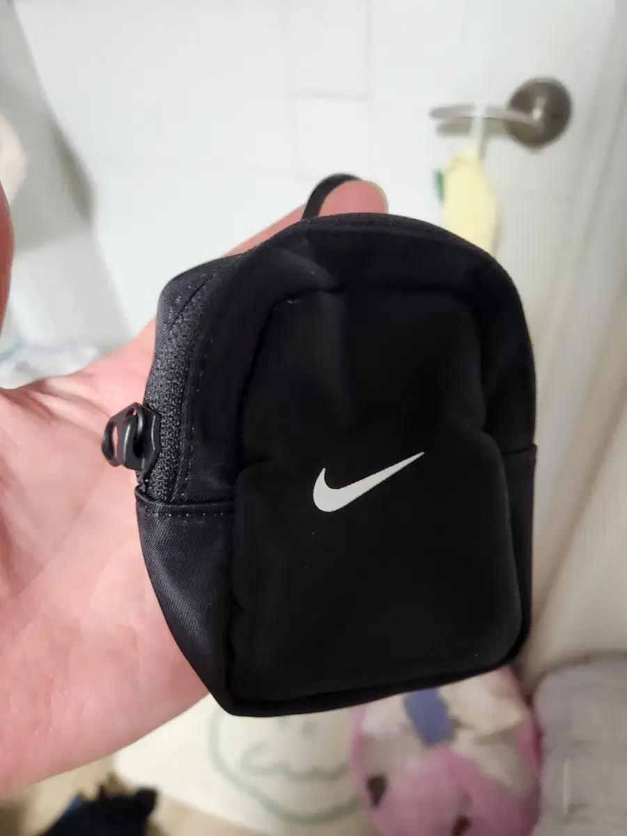 나이키 미니 가방 블랙