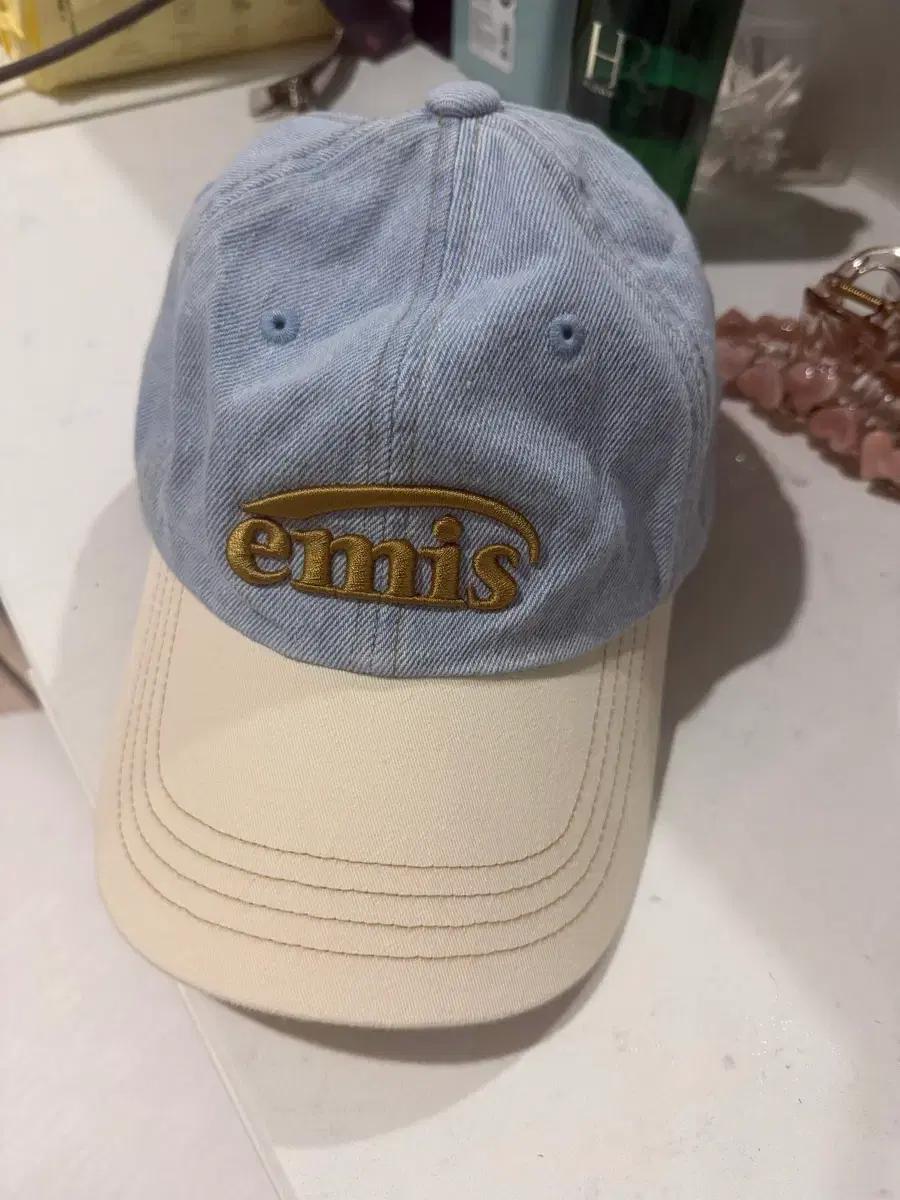 EMIS 이미스 워시드 라이트 블루데님  / 크림