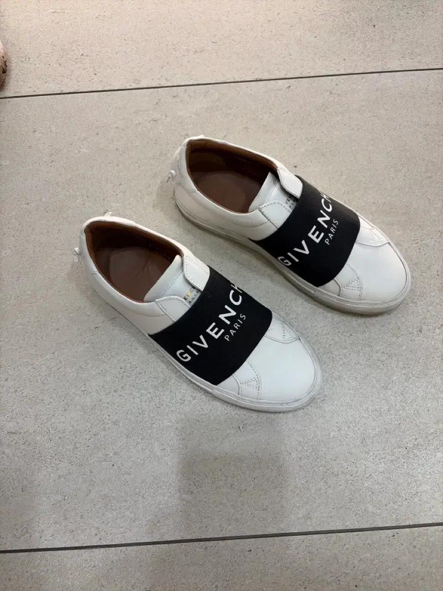 지방시 여성 밴드 스니커즈 화이트 슬립온