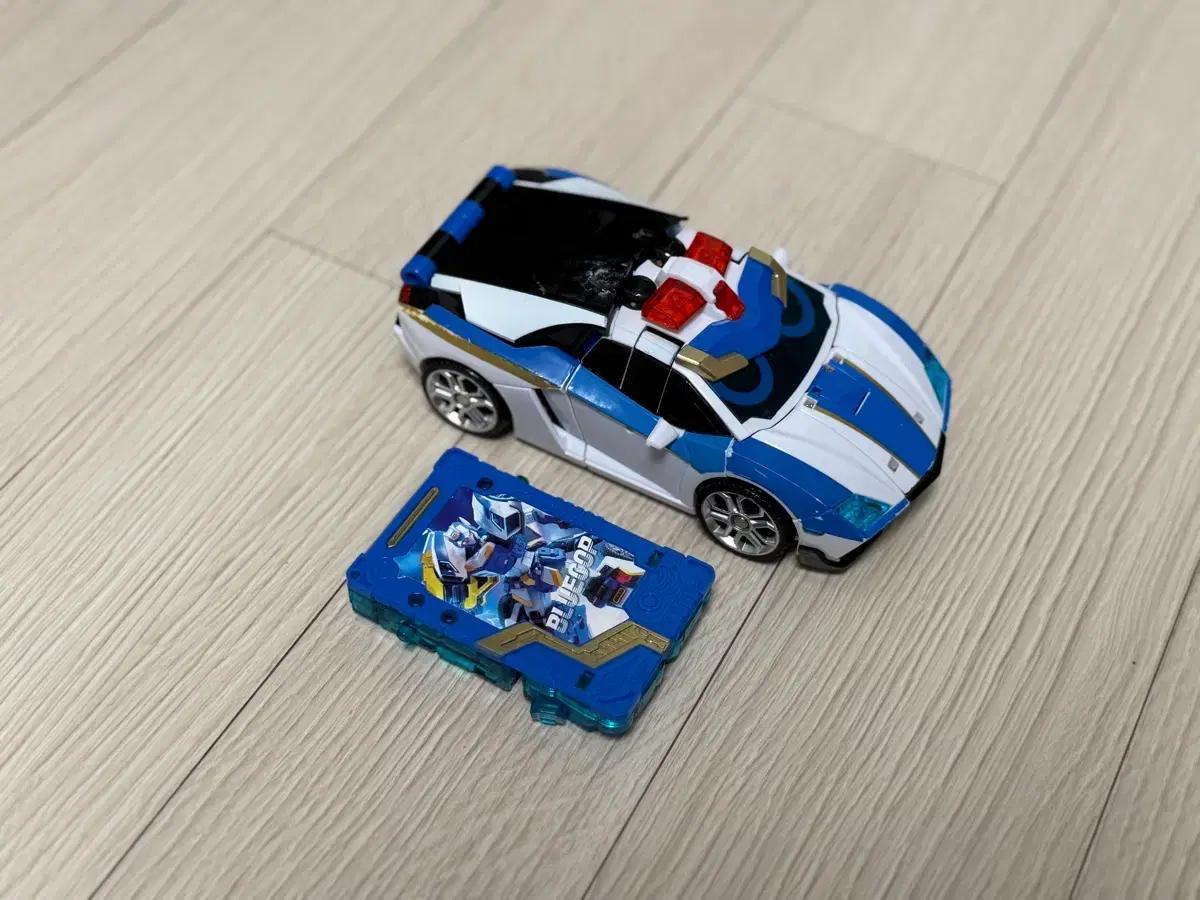 메탈카드봇 블루캅