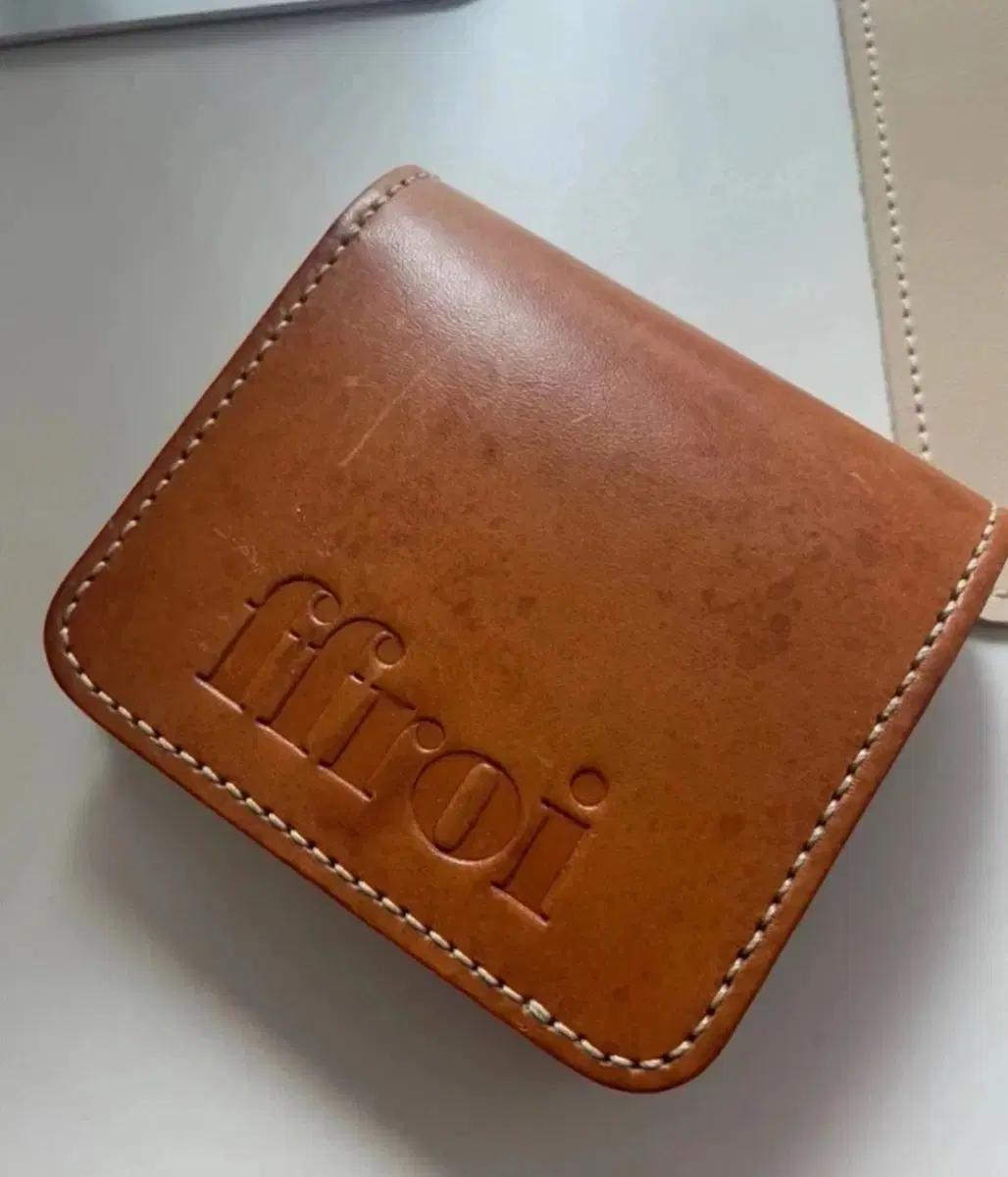 프루아 폴딩 월렛 지갑