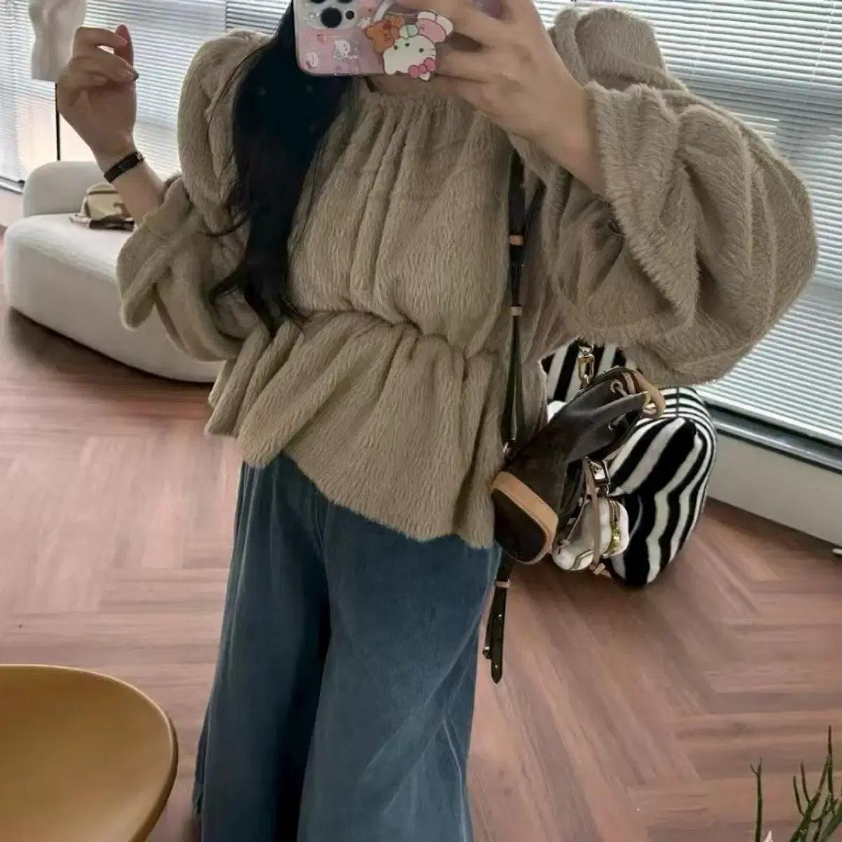 *할인* 뽀송셔링블라우스 겨울블라우스 퍼프 하객룩 여친룩