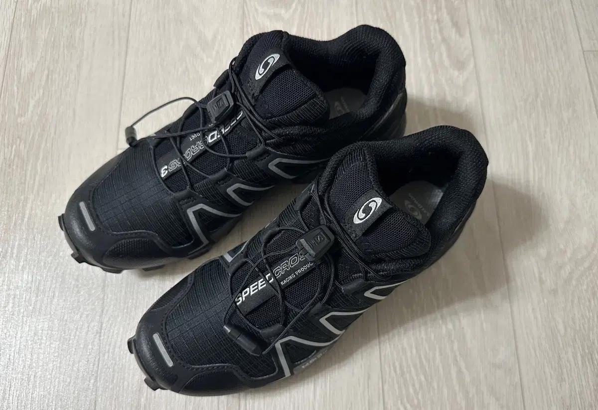 살로몬 운동화 스피드크로스3 운동화 판매합니다:)