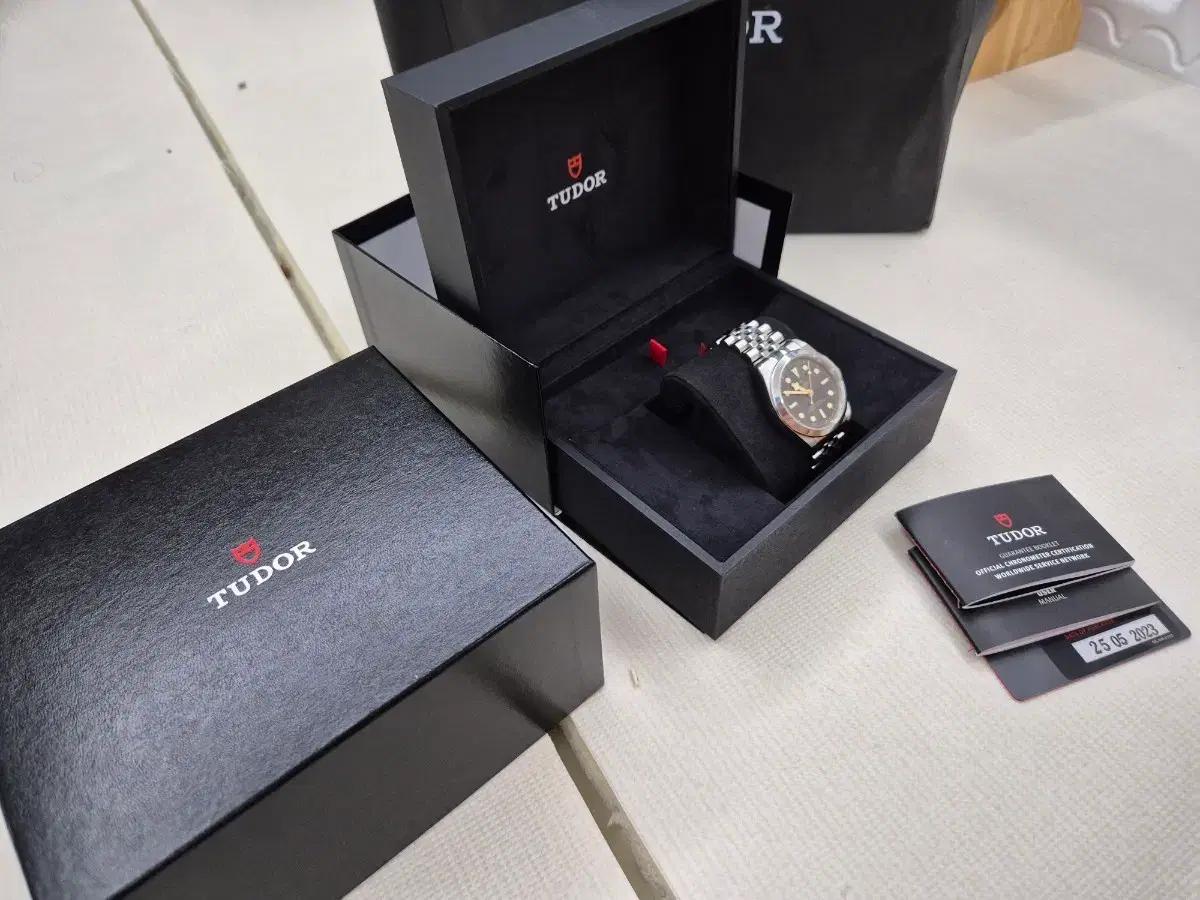 (급처)튜더 블랙베이 원 39 팝니다.