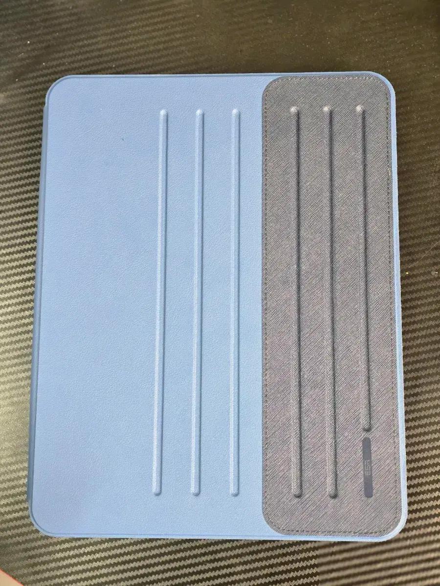 ESR 커버 분리형 시프트 마그네틱케이스(M4,13인치)