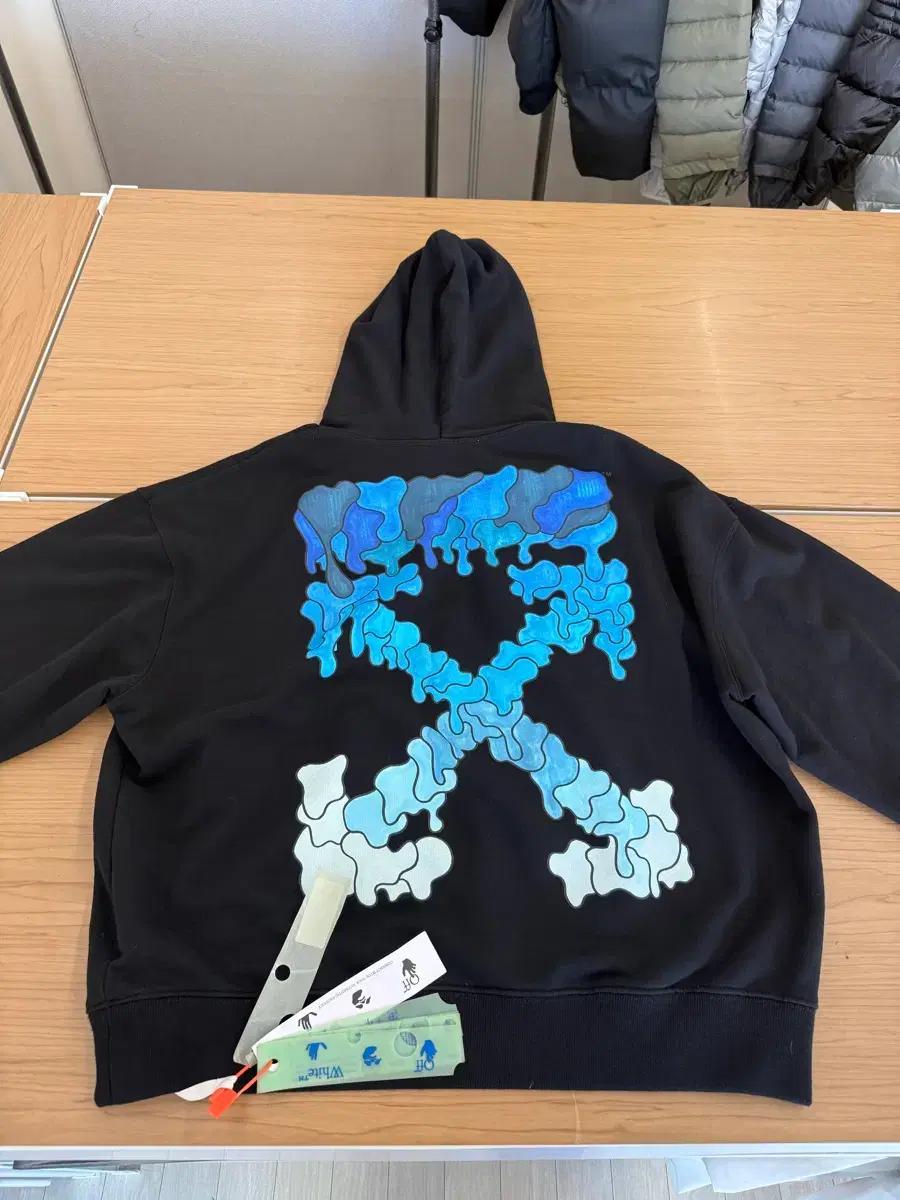 오프화이트 후드티 M