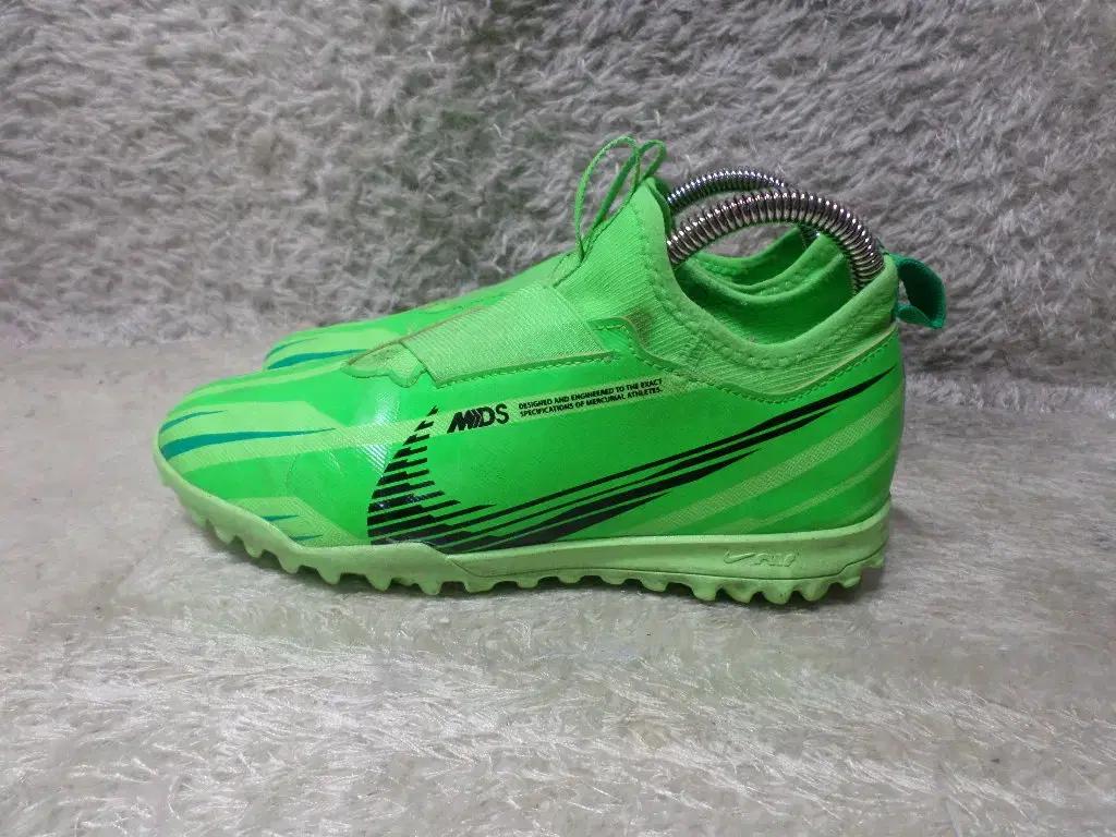 후루룩구제 230 나이키 줌 머큐리얼 베이퍼15 스피드 풋살화 중고 신발