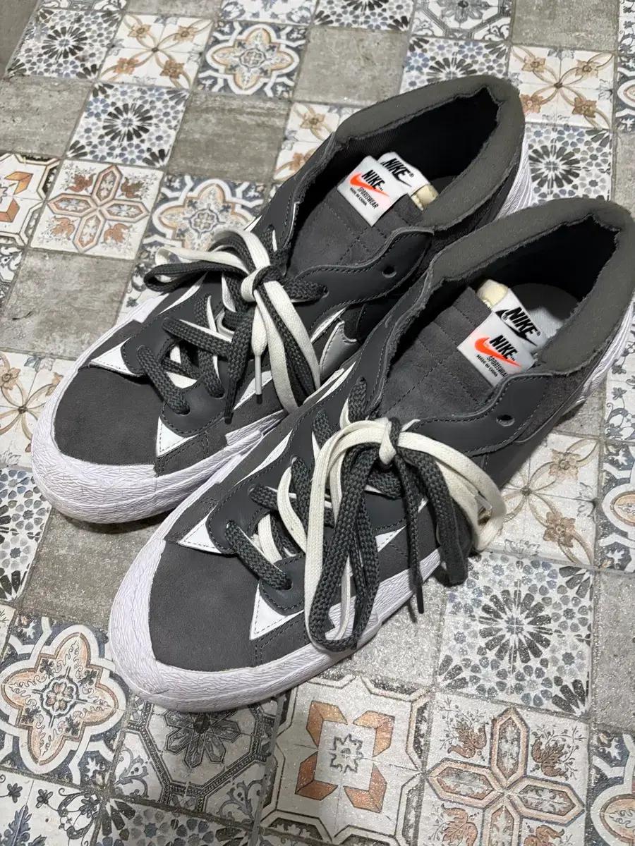 나이키 x 사카이 블레이저 로우 아이언 그레이