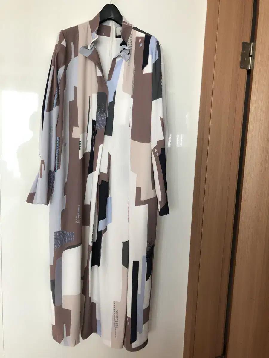 한섬 래트바이티 럭셔리 패턴 롱 원피스 드레스 작품 하객룩 결혼식