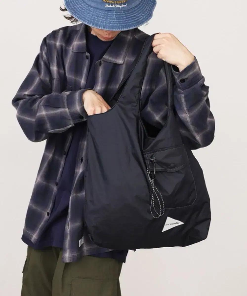 앤드원더 그로서리 포캣 백 블랙(새상품)