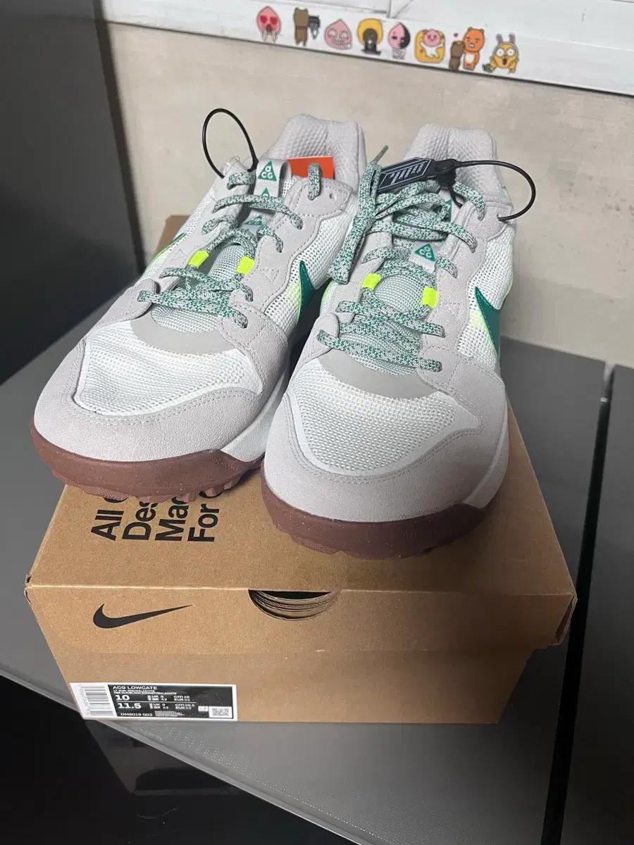 나이키 ACG 로우케이트 라이트 아이언 오어 280