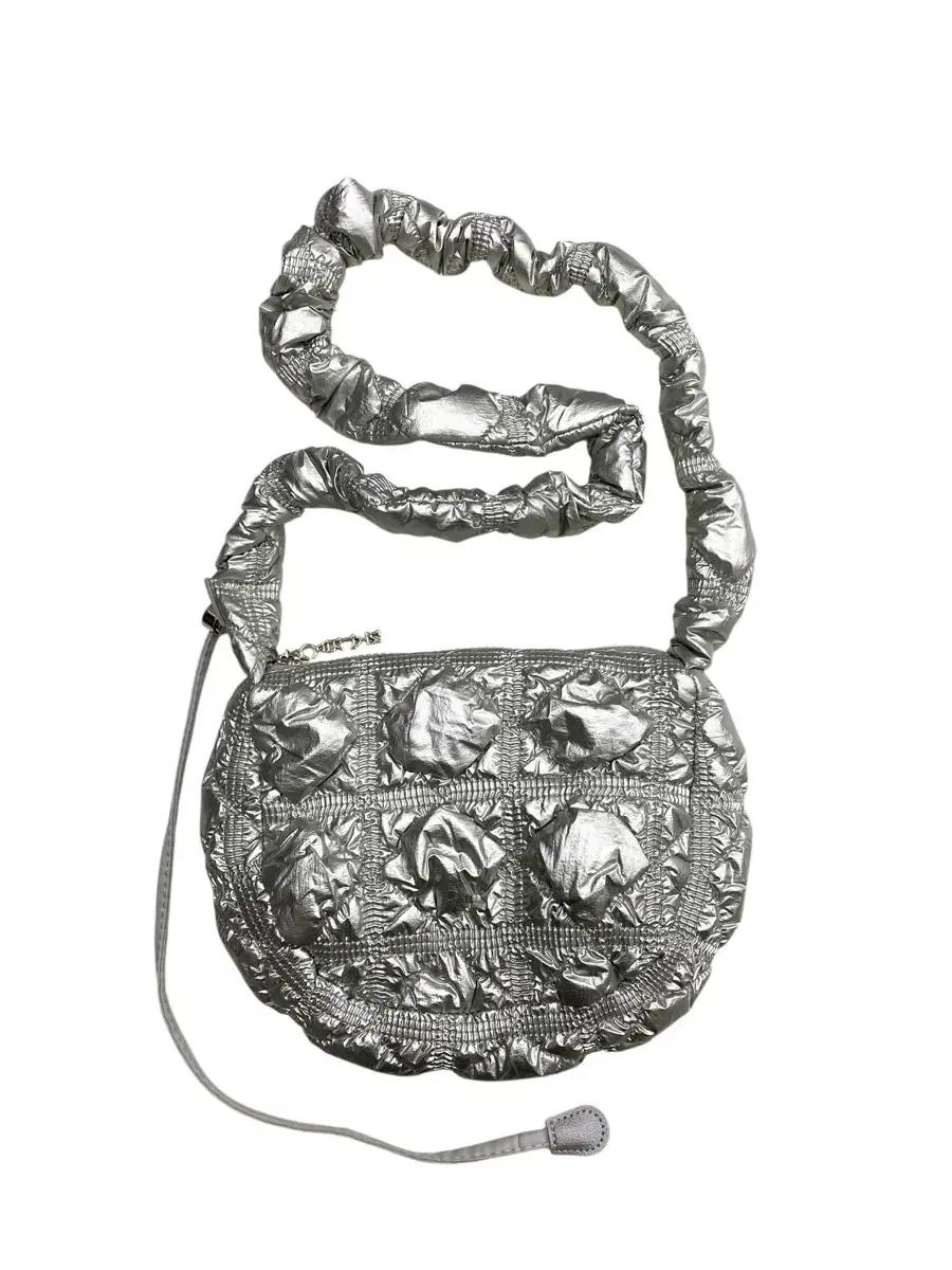 칼린 실버 퀄티드 코지백