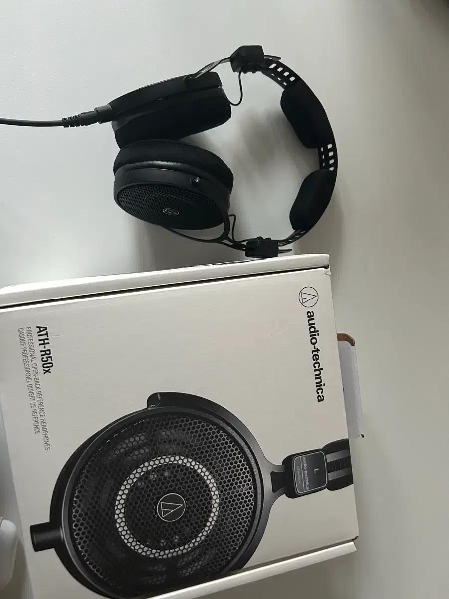 오디오테크니카 R50X 오픈형헤드폰 판매합니다.