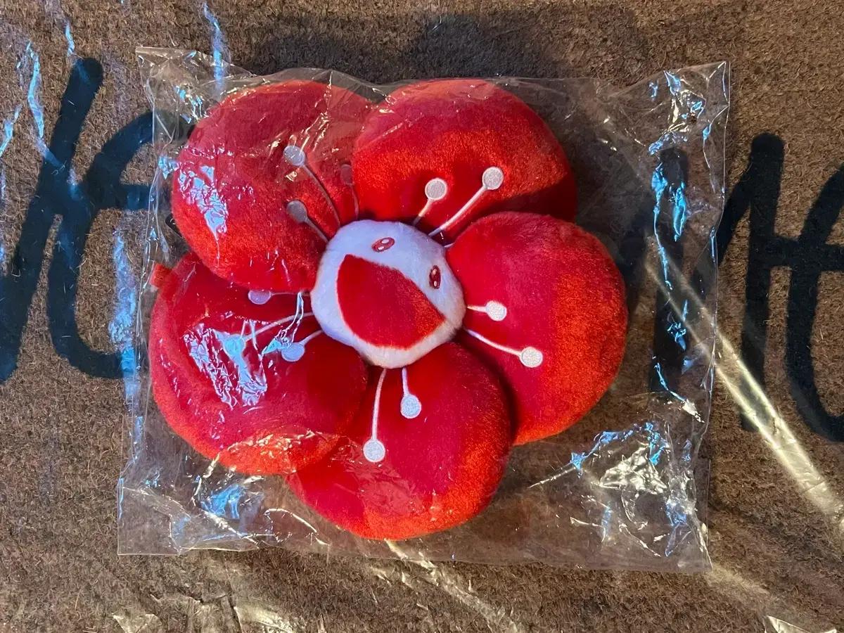 카이카이키키 플라워 우메 쿠션 30CM-무라카미 다카시