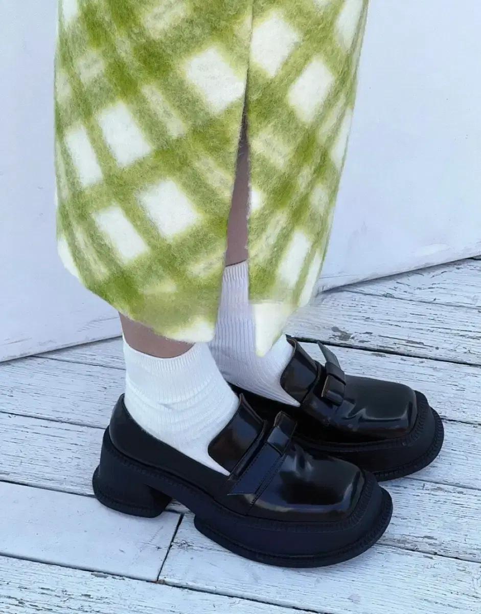 슈슈통 shushutong 리본 로퍼 신발 가죽 부츠 워커