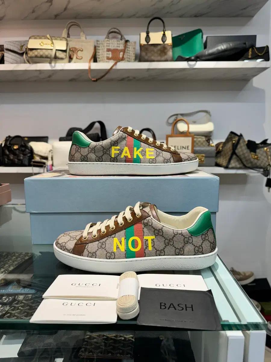 (새상품급)6 구찌 페이크 낫 프린트 에이스 스니커즈 베이지