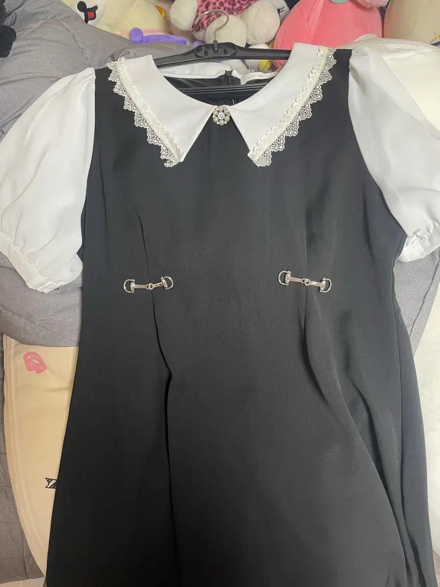 디어마이러브 레이스 카라 원피스 블랙 디마럽