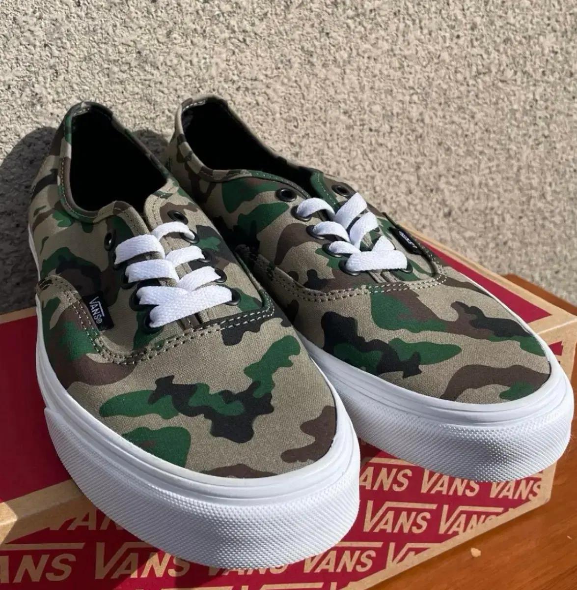 반스 카모 어센틱 270 사이즈 판매합니다